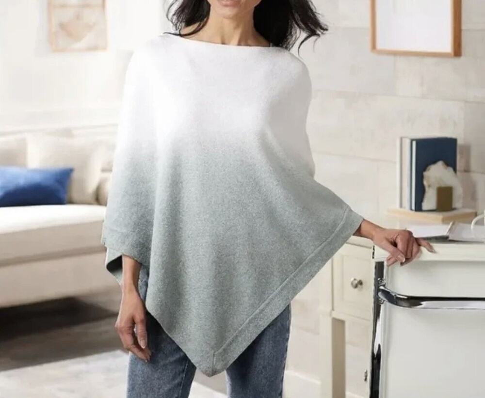 NWT Barefoot Dreams Cozy Chic Ultra Lite Ocean Breeze Poncho